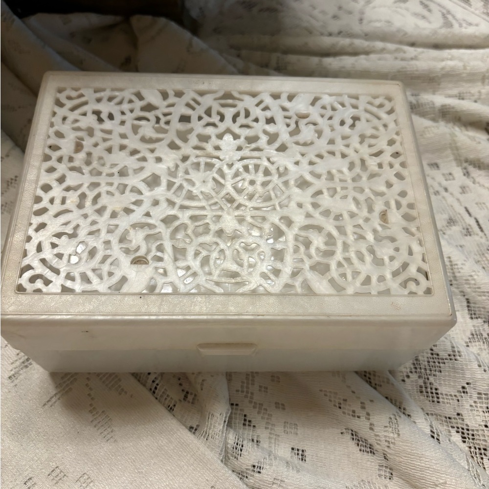 Vintage jewelry box